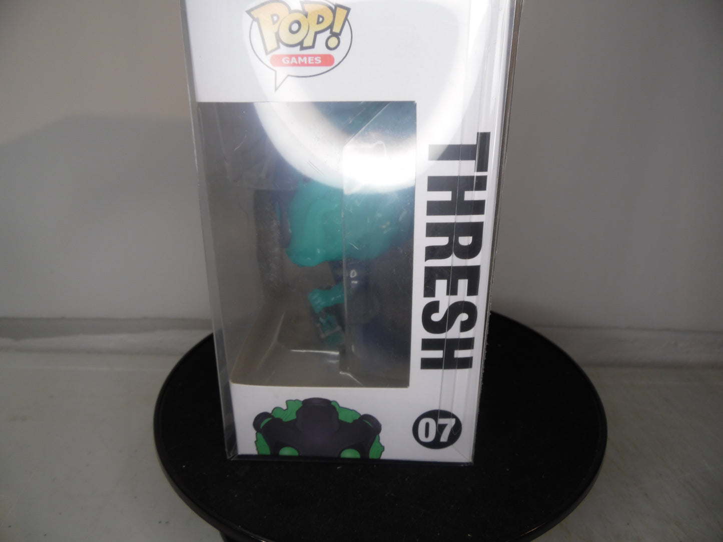 League of Legends Funko Pop! Thresh #7 with Pop Protector