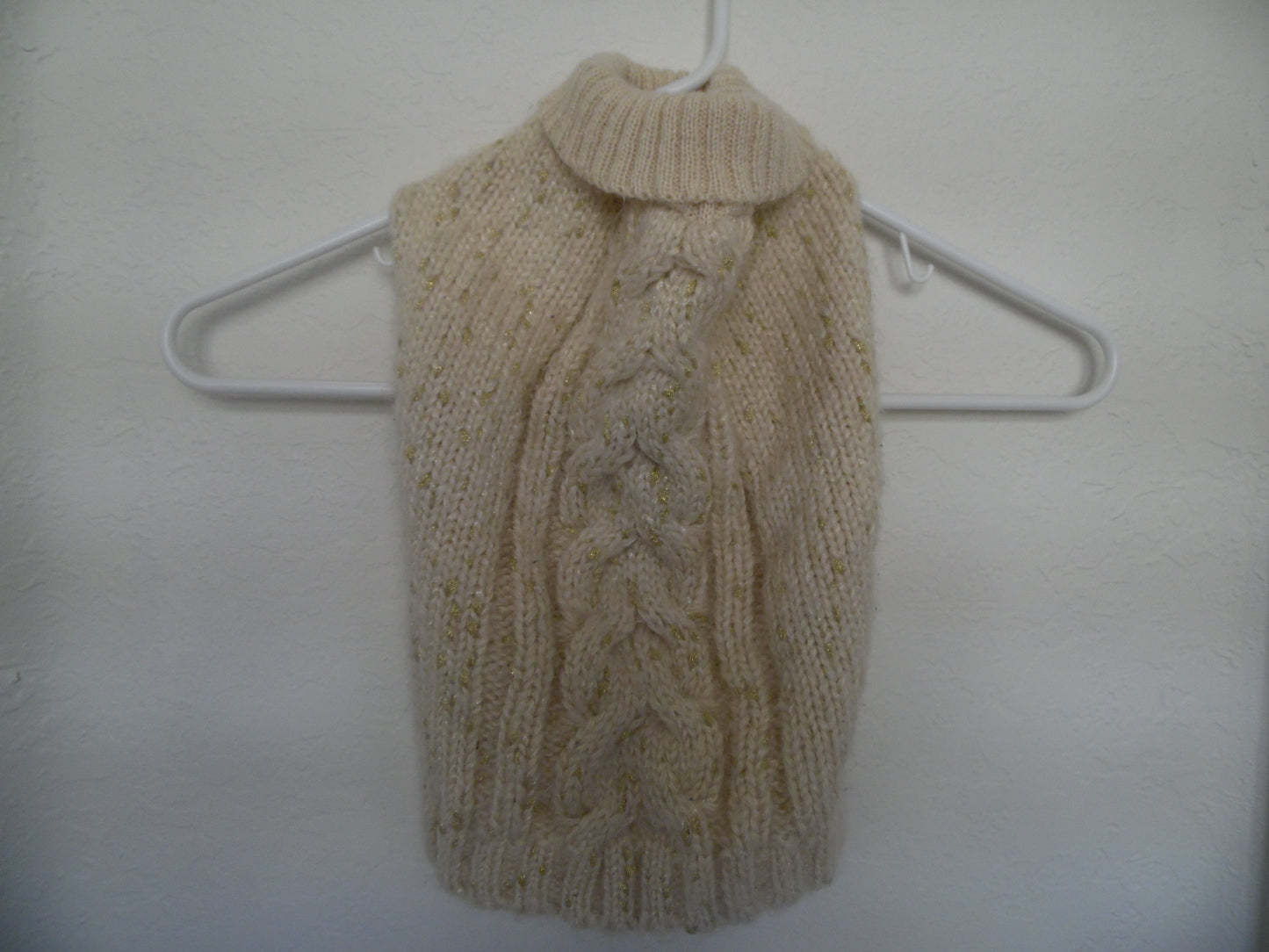 KYEESE Beige Acrylic Classic Dog Sweater with Golden Yarn for Fall and Winter in Large