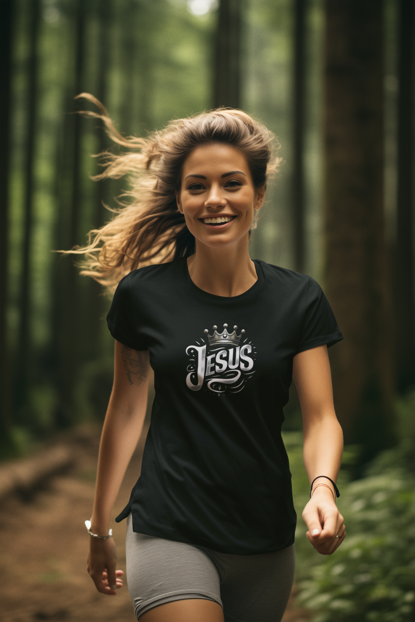 Majestic Representation Jesus Crowned Image Design 2 Unisex Soft Style T-Shirt