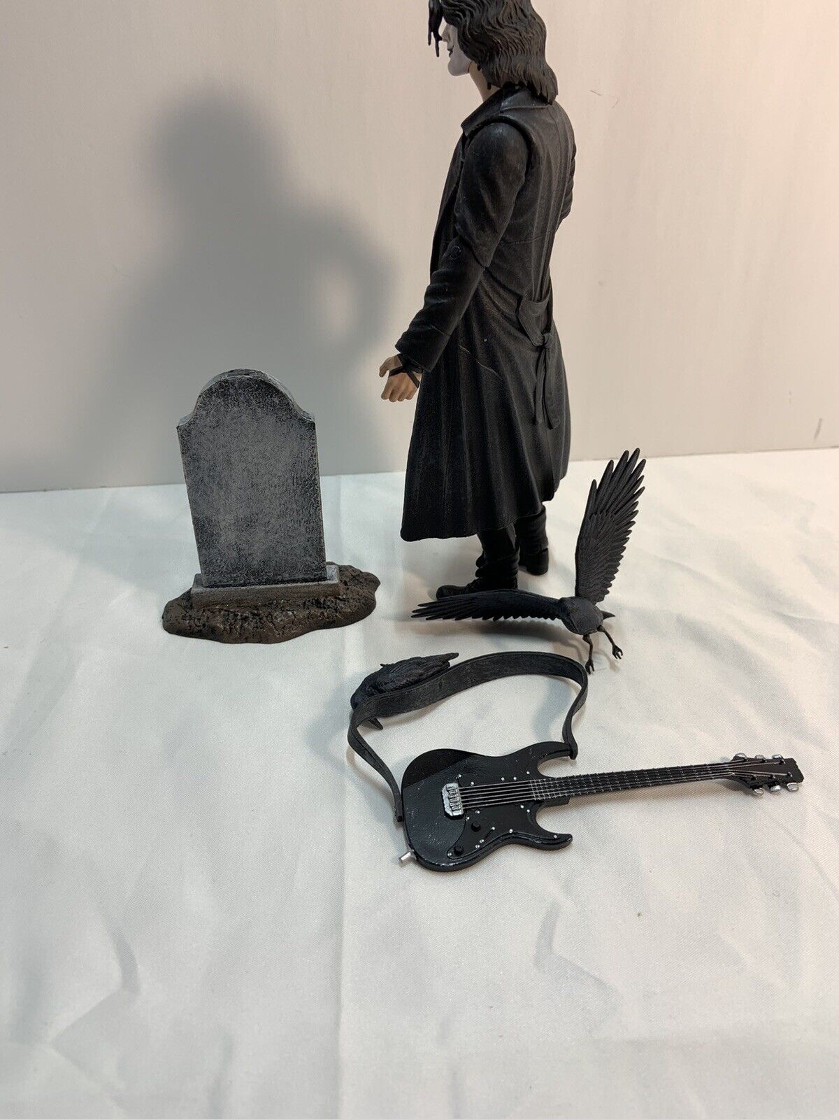 Diamond Select Toys 1994 Movie The Crow (Eric Draven) Deluxe 7" Action Figure