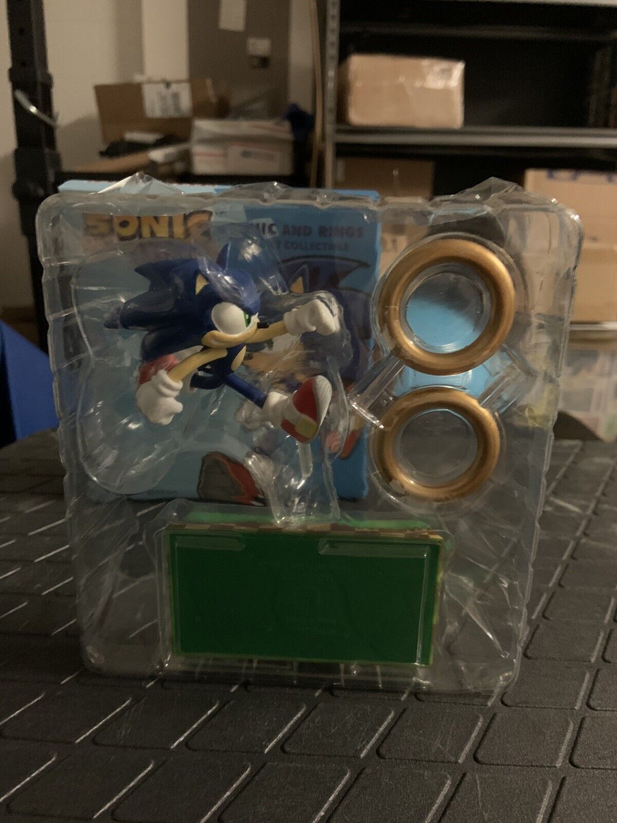 Loot Crate - Sega - Sonic the Hedgehog  and Rings - Adult Collectible Figure
