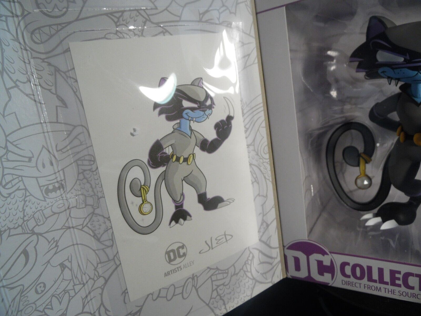DC Collectibles DC Artists Alley: Catwoman Designer Vinyl Figure Limited Edition