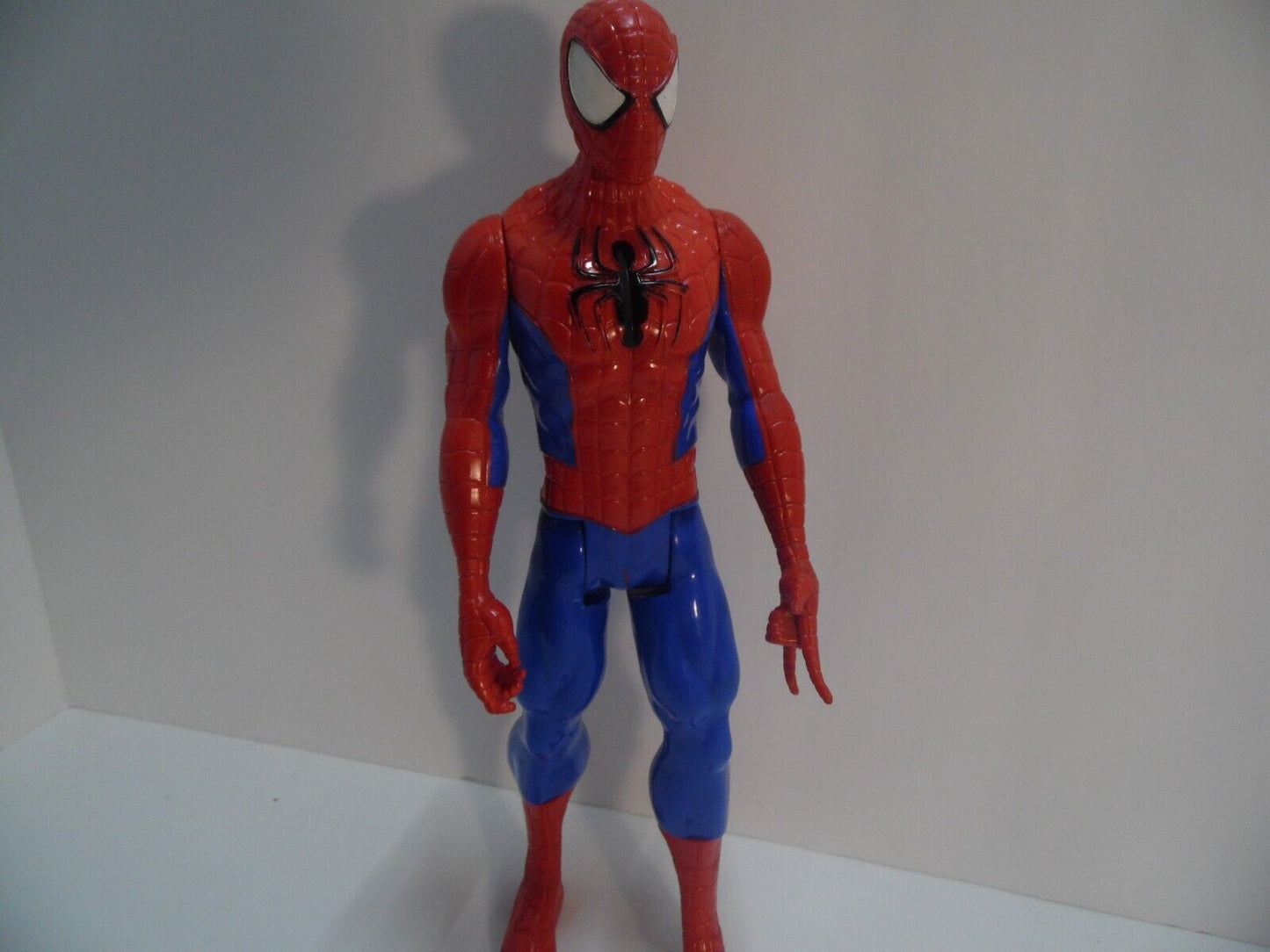 Ultimate Spider-Man 12 Inch Action Figure Marvel Avengers Titan Hero Series 2013